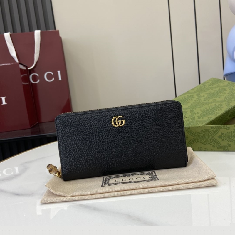 G*u*i wallets & purse